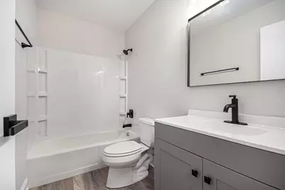 700 Wellington Avenue #207, Elk Grove Village, IL 60007 - Photo 9