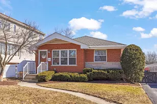 245 N Lombard Ave, Lombard, IL 60148 - Photo 1