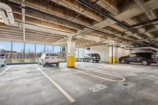 500 W Superior St, Chicago, IL 60654 - Photo 21