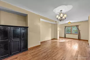 31 W Harrison Rd, Lombard, IL 60148 - Photo 9