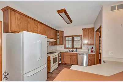 910 Oldfield Road, Downers Grove, IL 60516 - Photo 15