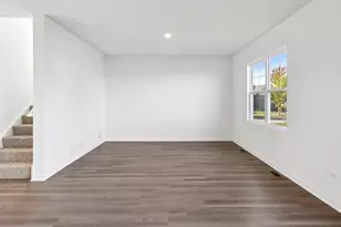 6553 Walnut Ct, Wonder Lake, IL 60097 - Photo 7