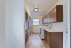 1105 Somerset Mall, McHenry, IL 60050 - Photo 9