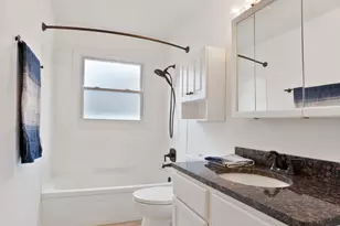 1105 Somerset Mall, McHenry, IL 60050 - Photo 11