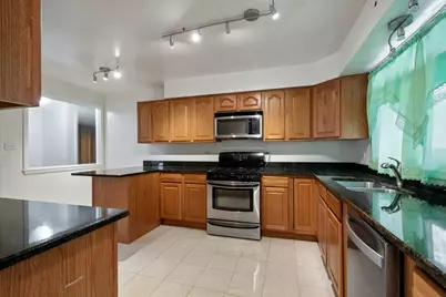 5840 N Kimball Avenue, Chicago, IL 60659 - Photo 9