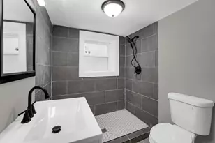 8011 S Dante Ave, Chicago, IL 60619 - Photo 15