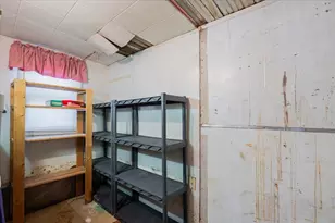 321 E 2nd St, El Paso, IL 61738 - Photo 15