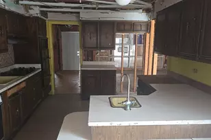 19011 Loretto Ln, Country Club Hills, IL 60478 - Photo 11