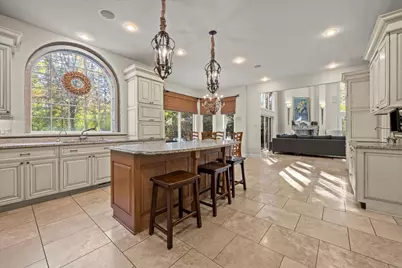 1315 Abington Cambs Drive, Lake Forest, IL 60045 - Photo 5