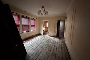 8239 S Kenwood Ave, Chicago, IL 60619 - Photo 23