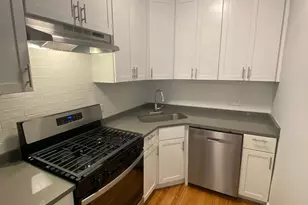 1525 W Estes Ave, Chicago, IL 60626 - Photo 3