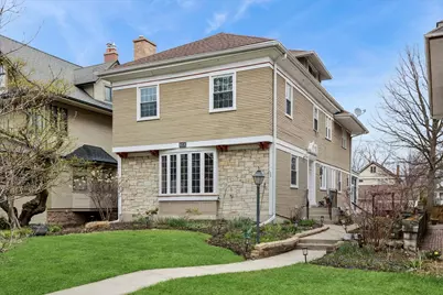 426 N Scoville Avenue, Oak Park, IL 60302 - Photo 1