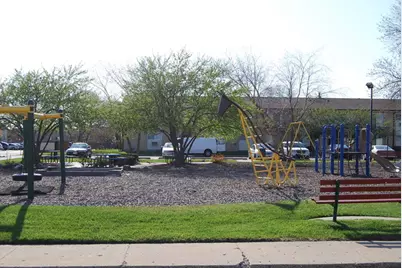 8928 N Steven Drive #2D, Des Plaines, IL 60016 - Photo 15