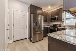 1060 N Spaulding Ave, Chicago, IL 60651 - Photo 5