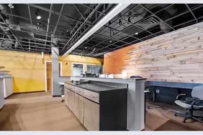 850 W Bartlett Road, Bartlett, IL 60103 - Photo 13