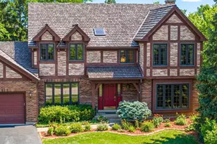 970 Colonial Ct, Lake Zurich, IL 60047 - Photo 3