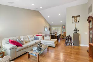 6 Hastings Ln, Lincolnshire, IL 60069 - Photo 5