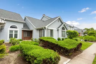 6 Hastings Ln, Lincolnshire, IL 60069 - Photo 1