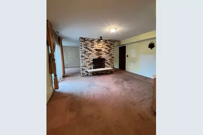 8210 Elmwood Avenue #403, Skokie, IL 60077 - Photo 7