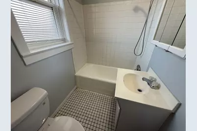 [Address not provided], Berwyn, IL 60402 - Photo 5