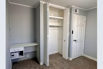 938 E Garden Street, Dekalb, IL 60115 - Photo 11