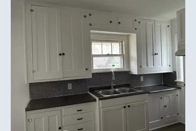 517 Frances Avenue, Loves Park, IL 61111 - Photo 5