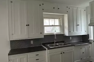 517 Frances Ave, Loves Park, IL 61111 - Photo 5