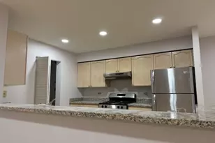 726 N Gary Ave, Carol Stream, IL 60188 - Photo 3