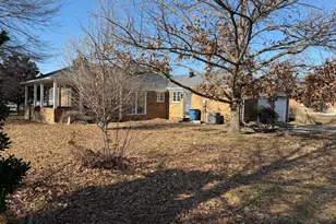 707 E Boulevard St, Marion, IL 62959 - Photo 7