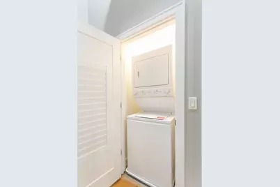 1470 W Webster Avenue #204, Chicago, IL 60614 - Photo 7