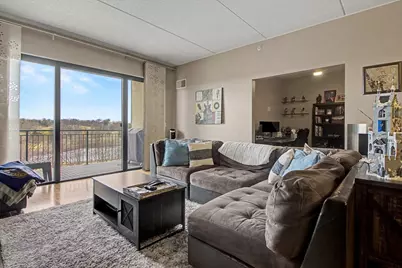 6420 Double Eagle Drive #501, Woodridge, IL 60517 - Photo 5