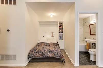 1329 W Chicago Avenue #2R, Chicago, IL 60642 - Photo 9