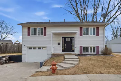 368 33rd Avenue Court, East Moline, IL 61244 - Photo 1