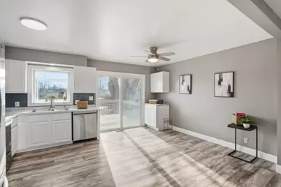 368 33rd Avenue Court, East Moline, IL 61244 - Photo 7