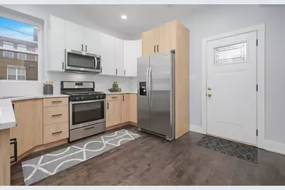 1916 N Ridgeway Avenue, Chicago, IL 60647 - Photo 7