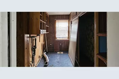 212 W 6th Street, Dixon, IL 61021 - Photo 5