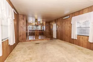 7 Oak Valley Rd, Bloomington, IL 61704 - Photo 11