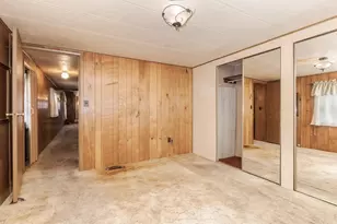 7 Oak Valley Rd, Bloomington, IL 61704 - Photo 19