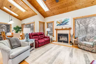 8 Garnet Ct, Galena, IL 61036 - Photo 5