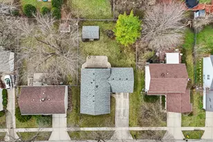 10 S Deerpath Dr, Vernon Hills, IL 60061 - Photo 49