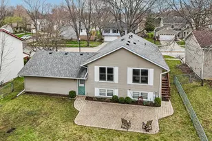 10 S Deerpath Dr, Vernon Hills, IL 60061 - Photo 47