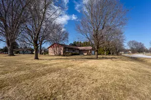 9506 Henninger Dr, Belvidere, IL 61008 - Photo 5