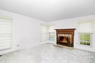 230 Benton Ln, Bloomingdale, IL 60108 - Photo 9