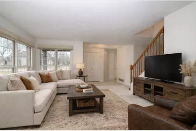 230 Benton Lane, Bloomingdale, IL 60108 - Photo 3