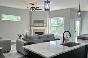 634 Anjali Court, Sycamore, IL 60178 - Photo 5