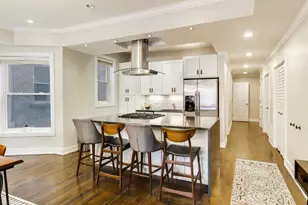 1034 E 47th St, Chicago, IL 60653 - Photo 5