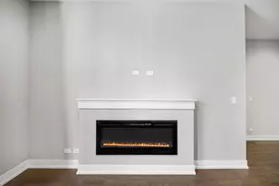3708 W Cornelia Ave, Chicago, IL 60618 - Photo 5