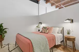 226 N Clinton St, Chicago, IL 60661 - Photo 7