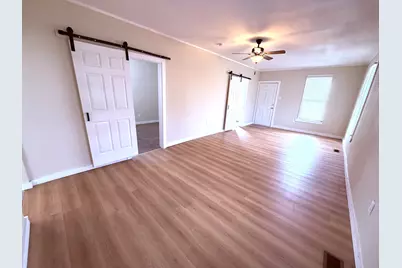 518 E Noleman Street, Centralia, IL 62801 - Photo 3