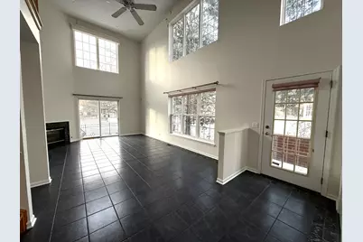 362 Town Place Circle, Buffalo Grove, IL 60089 - Photo 3